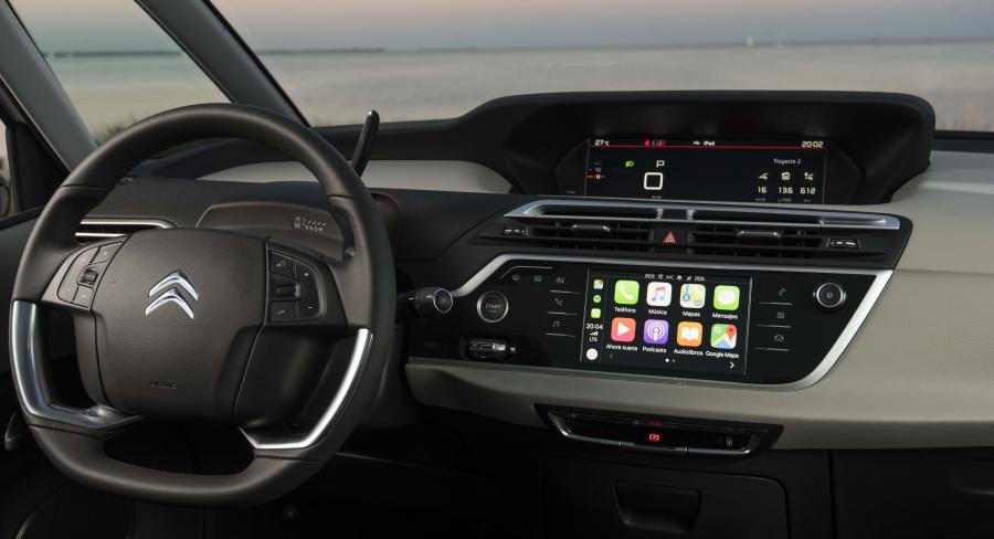 Детали интерьера Citroen C4 Spacetourer Rip Curl 2019 года  (AR) (фото 9 из 12)